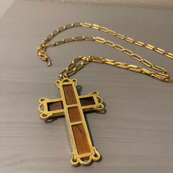 Vintage Cross Gold-Tone Brown Wood Stone Chain Necklace Religious Christmas - Picture 3 of 9